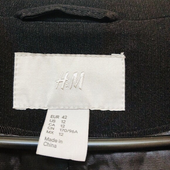 H&M Women's Short Jacket Black Blazer Long Sleeve No Button Size 12 $ - Picture 5 of 6